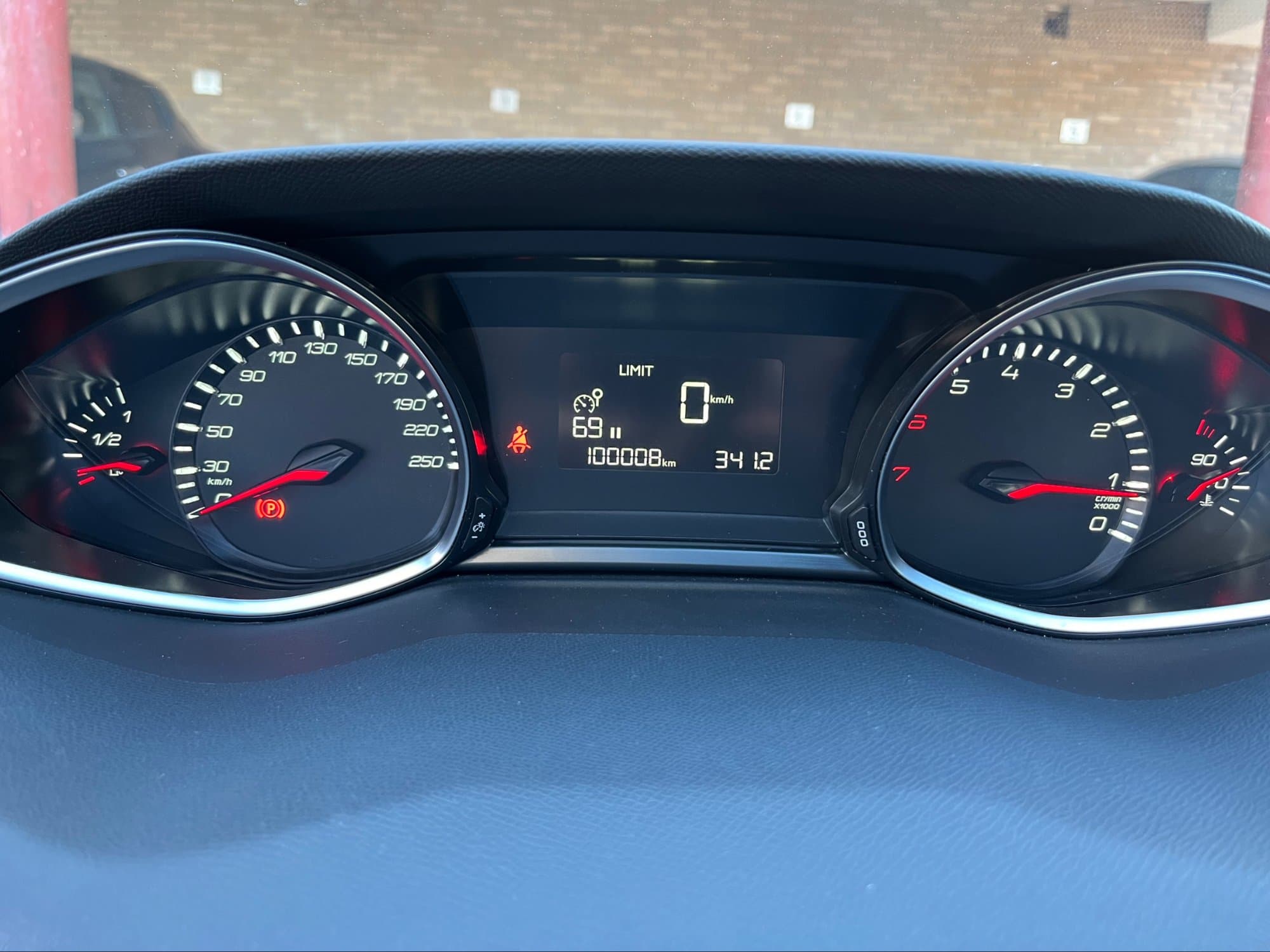 Peugeot 308 - Thumbnail 5